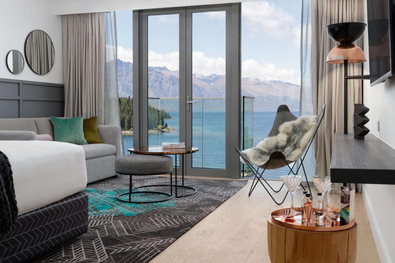 Qt Queenstown Exteriör bild A room at the hotel